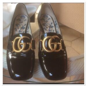 Gucci Double G Logo Victoire Patent Leather Low Block Heel size 35(5)